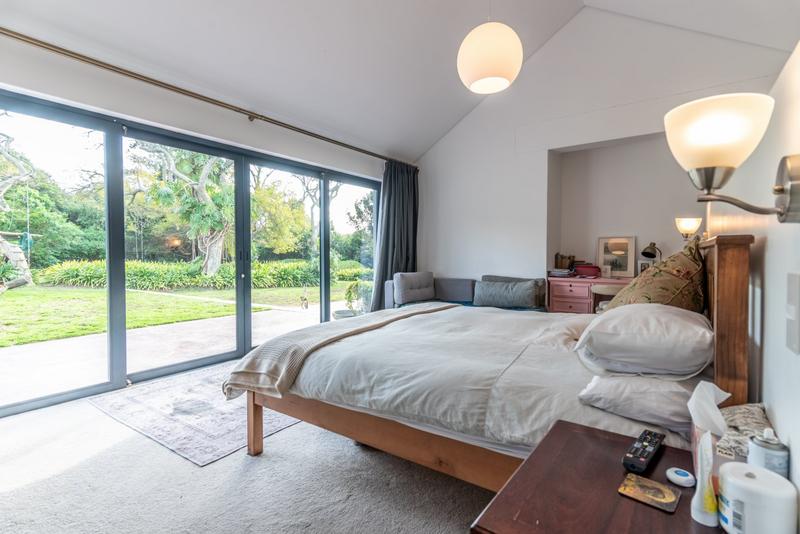 To Let 5 Bedroom Property for Rent in Zwaanswyk Western Cape